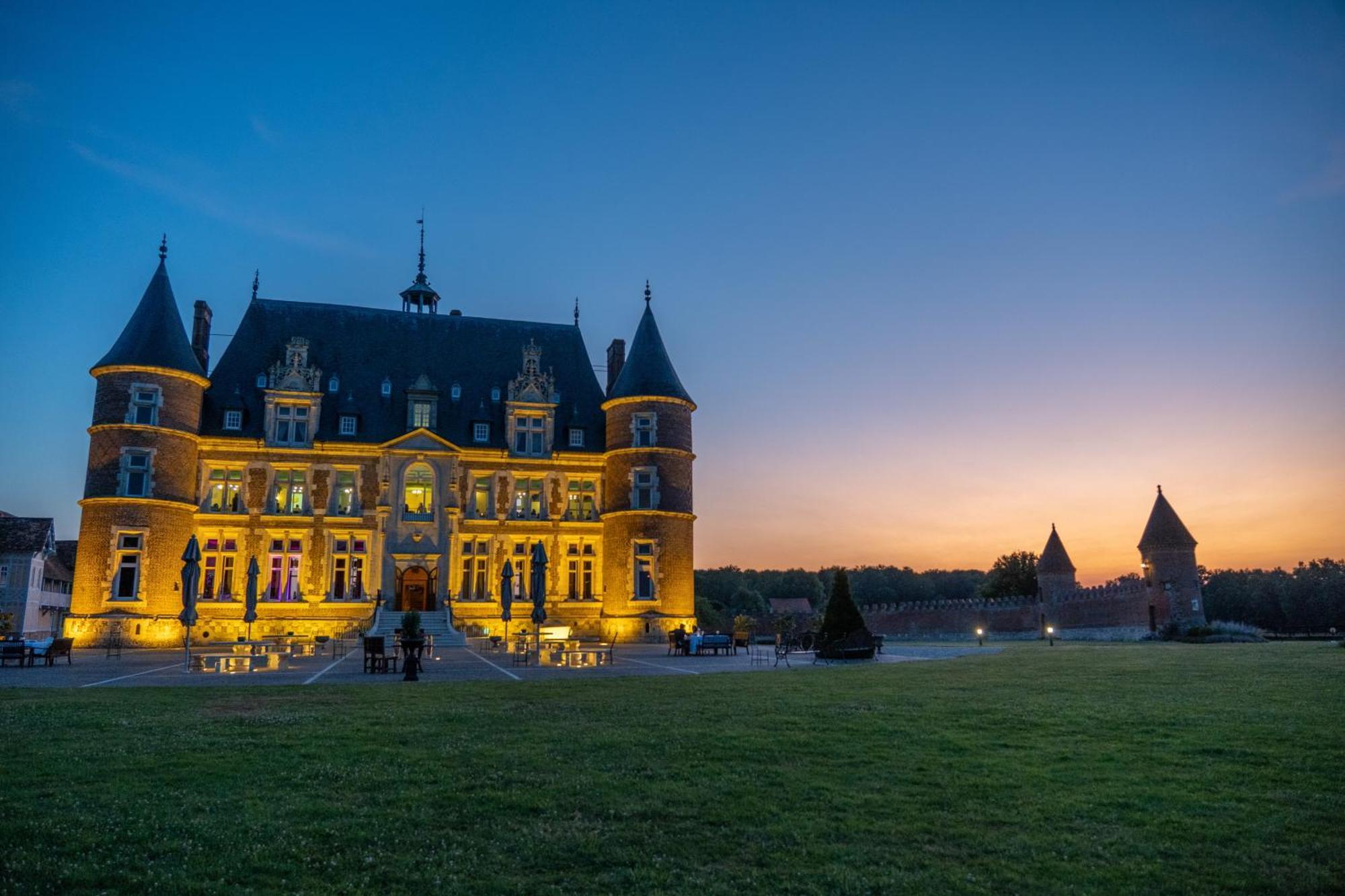 Chateau De Tilly Hotel Boissey-le-Chatel Exterior photo