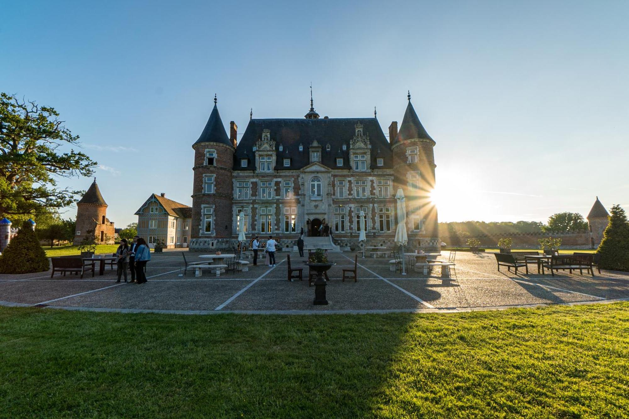 Chateau De Tilly Hotel Boissey-le-Chatel Exterior photo