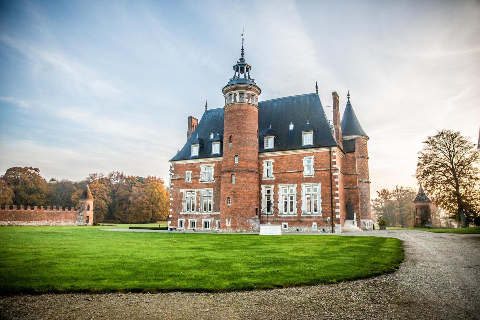 Chateau De Tilly Hotel Boissey-le-Chatel Exterior photo